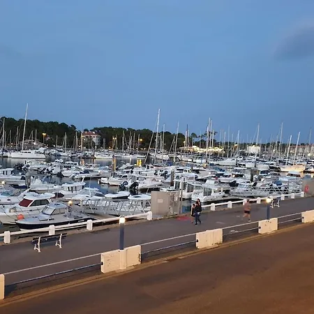 Port De *